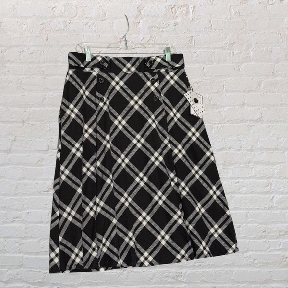 Robert Louis Dresses & Skirts - Robert Louis Black White Plaid Button Front A-Line Skirt Plus Size 1X NWT